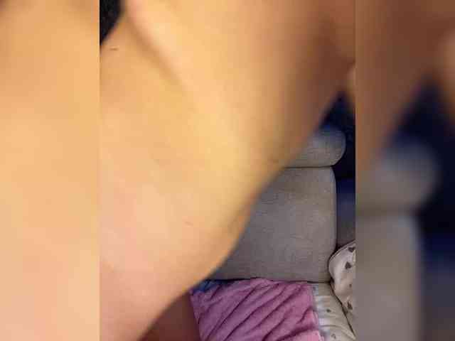 Milkkksheik-981 webcam