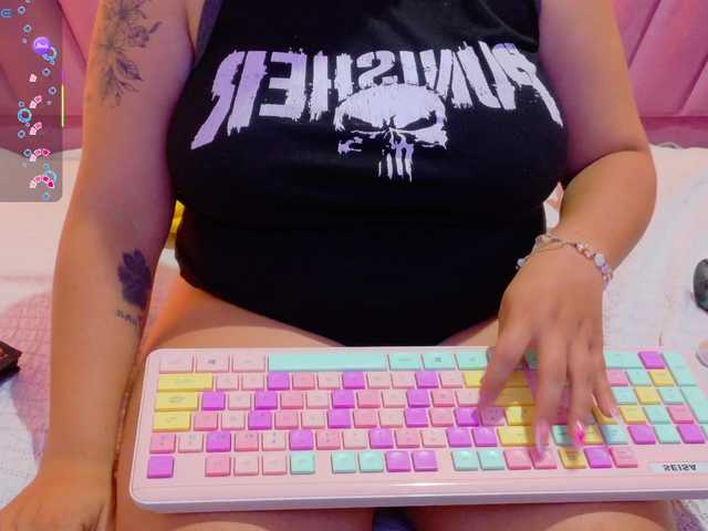 playfulcurvy webcam