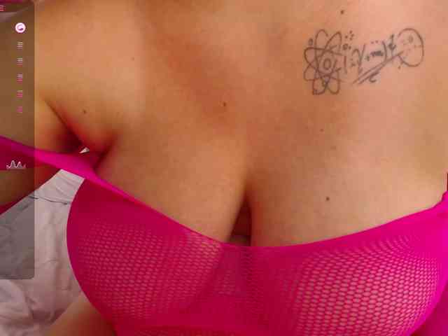 playfulcurvy webcam