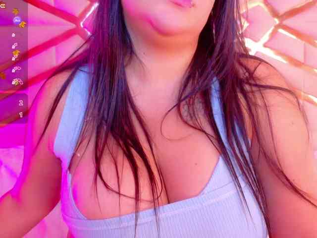 playfulcurvy webcam