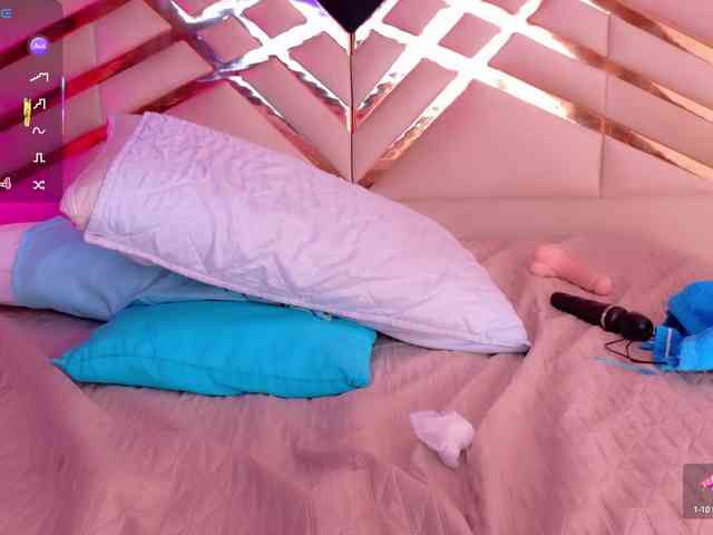 free live webcam Playfulcurvy