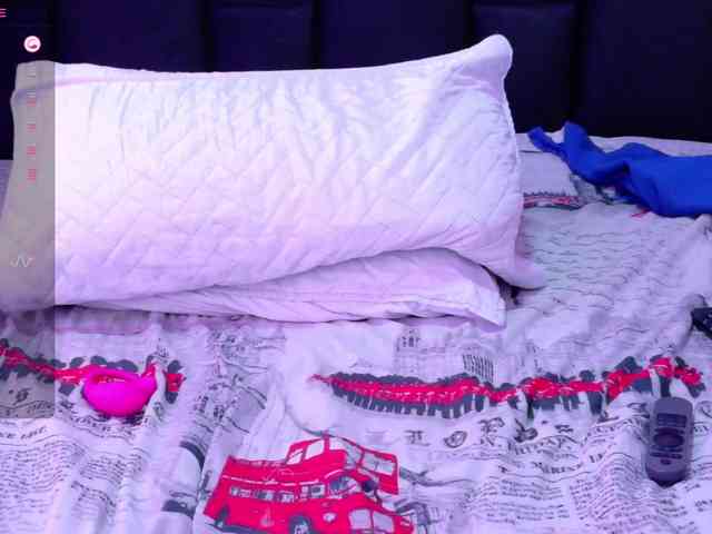 playfulcurvy webcam