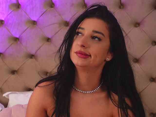 NoraCarter webcam