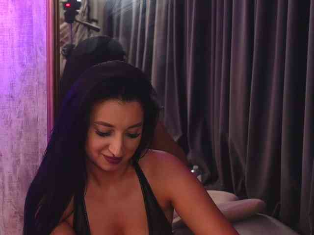 NoraCarter webcam