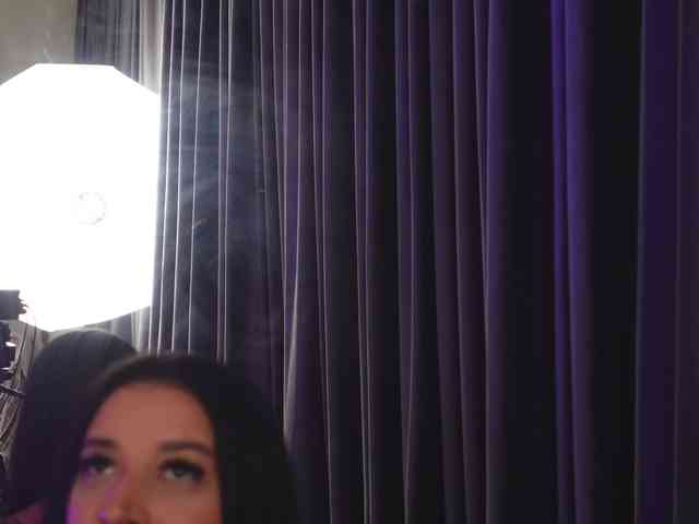 NoraCarter webcam