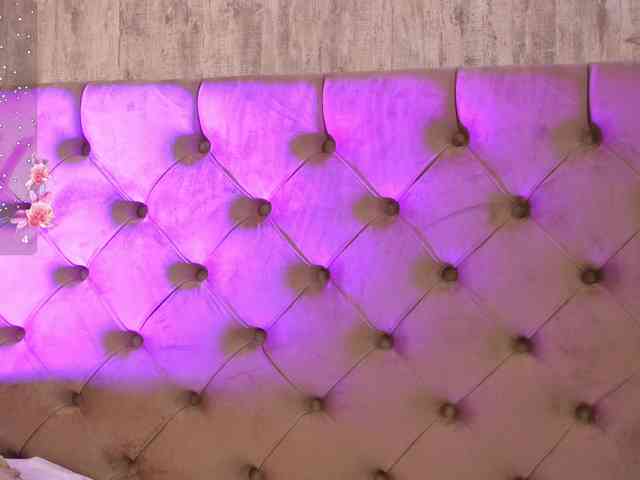 NoraCarter webcam