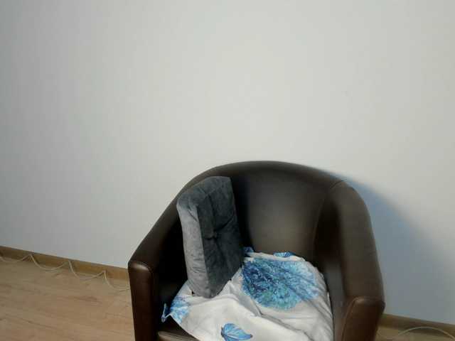 NicoleKateee's BongaCams show and profile