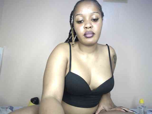 Hotspicey21 webcam
