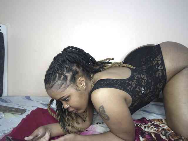 Hotspicey21 webcam