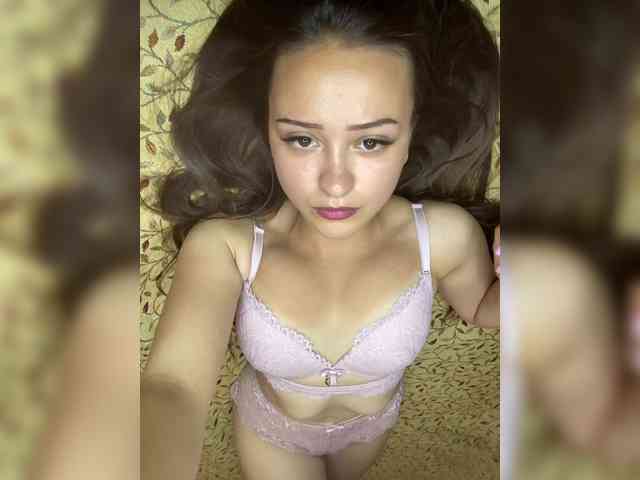HotLilii webcam