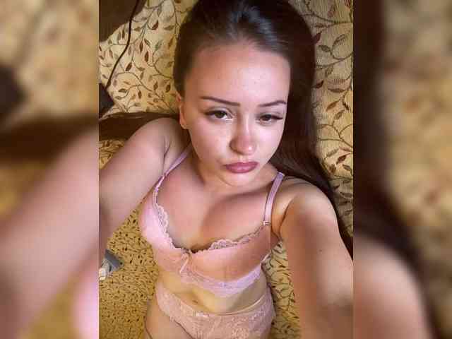 HotLilii webcam