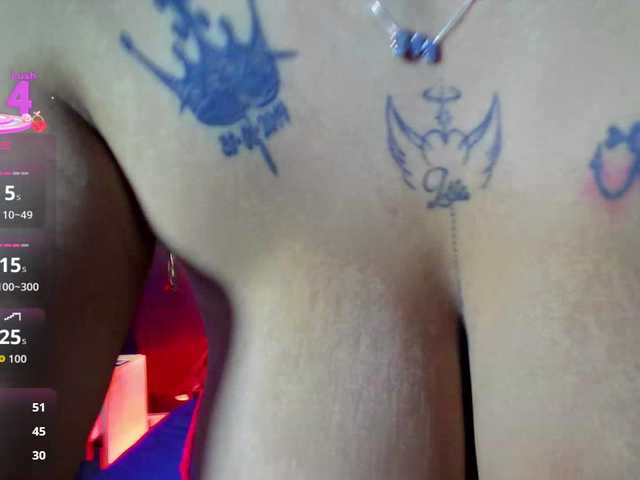 Sarah917's BongaCams show and profile