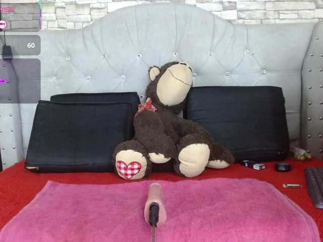 catalella-latina's BongaCams show and profile