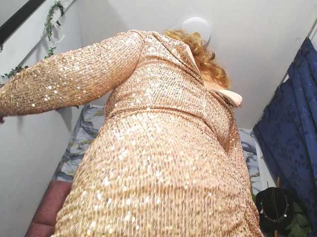 Kazsandra's BongaCams show and profile