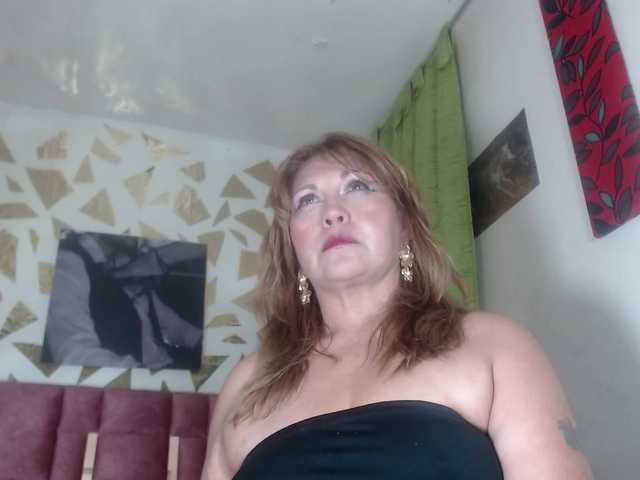 Kazsandra's BongaCams show and profile