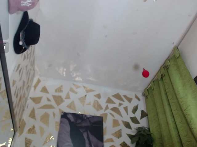 Kazsandra's BongaCams show and profile