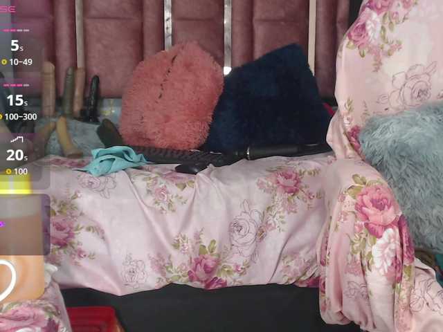 Kazsandra's BongaCams show and profile