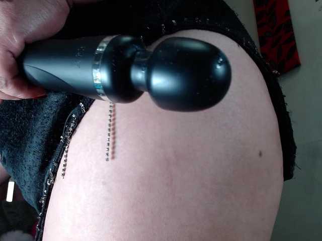 Kazsandra's BongaCams show and profile