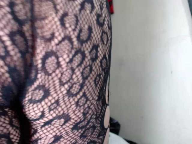 Kazsandra's BongaCams show and profile