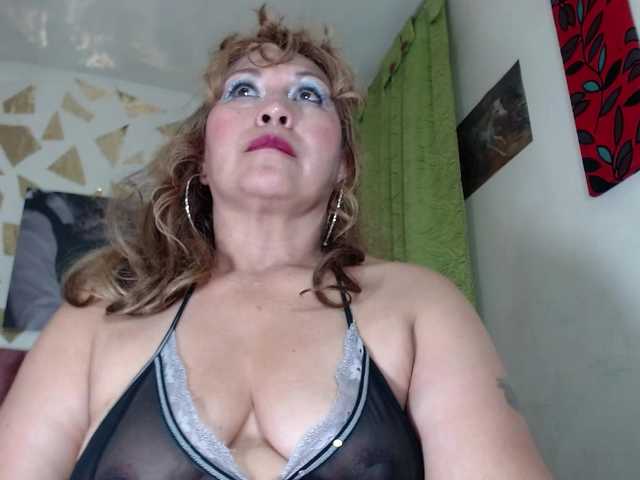 Kazsandra's BongaCams show and profile