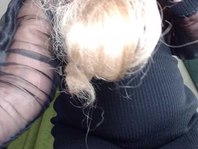 Kazsandra's BongaCams show and profile