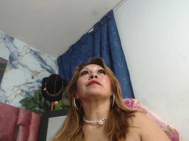 Kazsandra's BongaCams show and profile