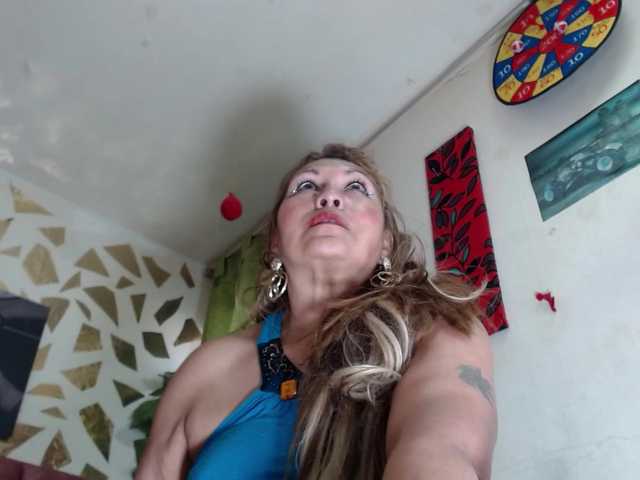 Kazsandra's BongaCams show and profile