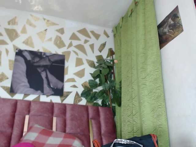 Kazsandra's BongaCams show and profile