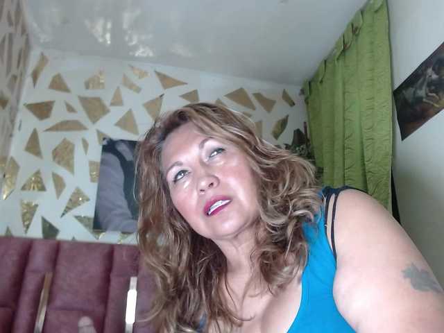 Kazsandra's BongaCams show and profile