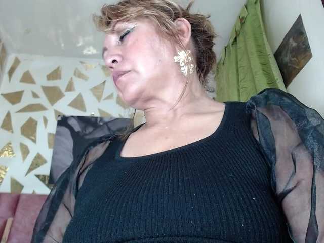 Kazsandra's BongaCams show and profile