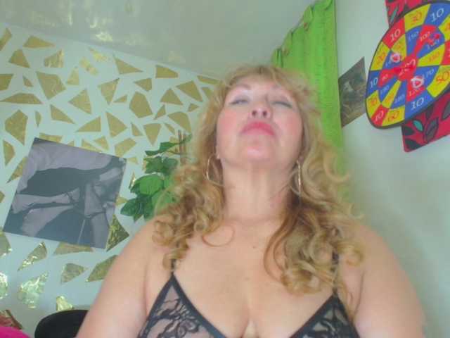  Kazsandra chat room