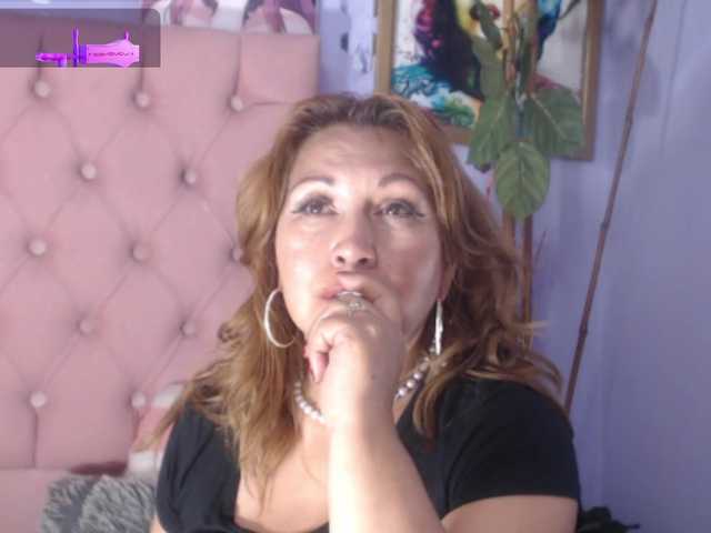 Kazsandra's BongaCams show and profile