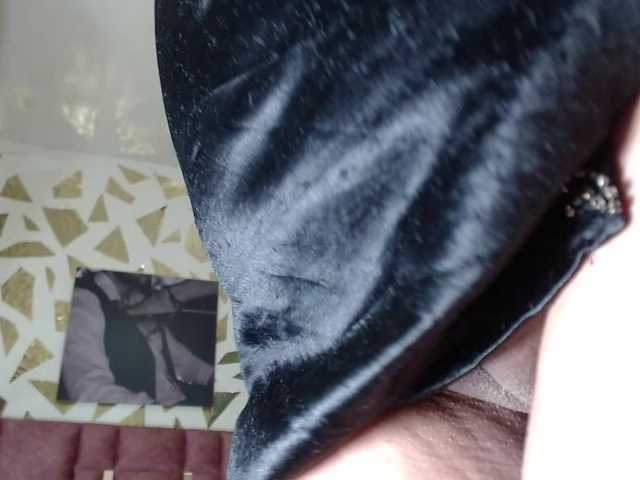 Kazsandra's BongaCams show and profile