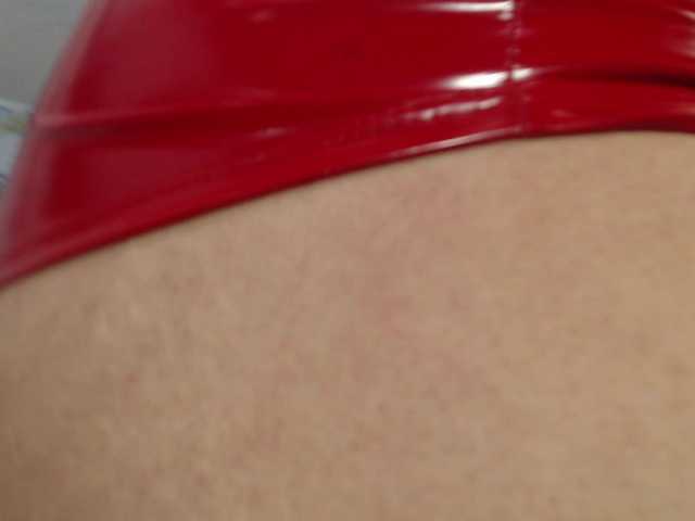 Kazsandra's BongaCams show and profile