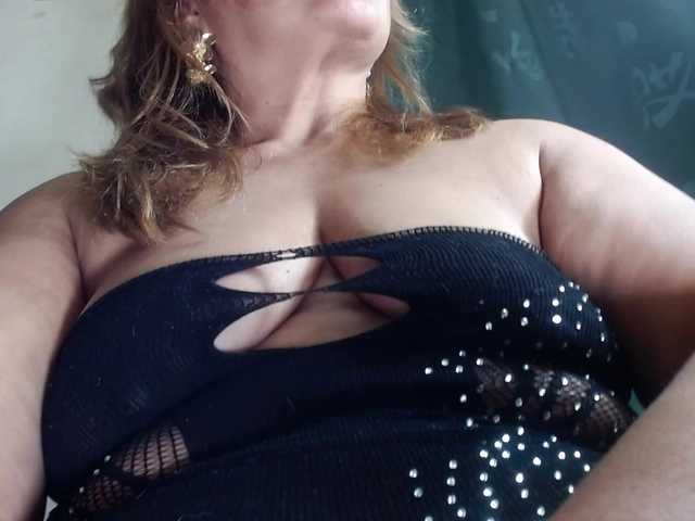 Kazsandra's BongaCams show and profile