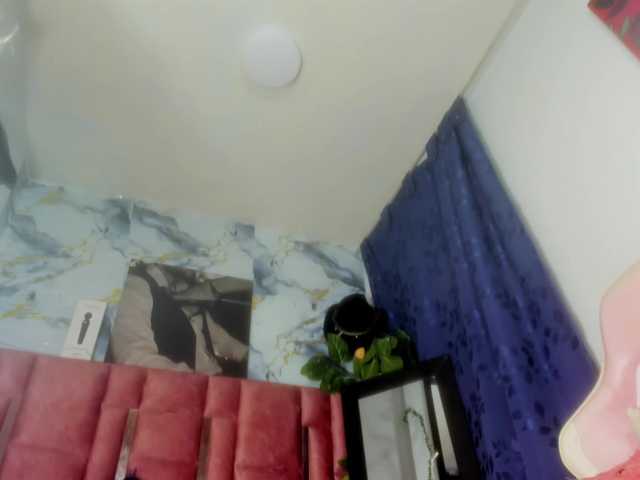 Kazsandra's BongaCams show and profile