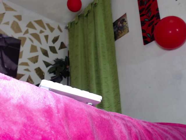 Kazsandra's BongaCams show and profile