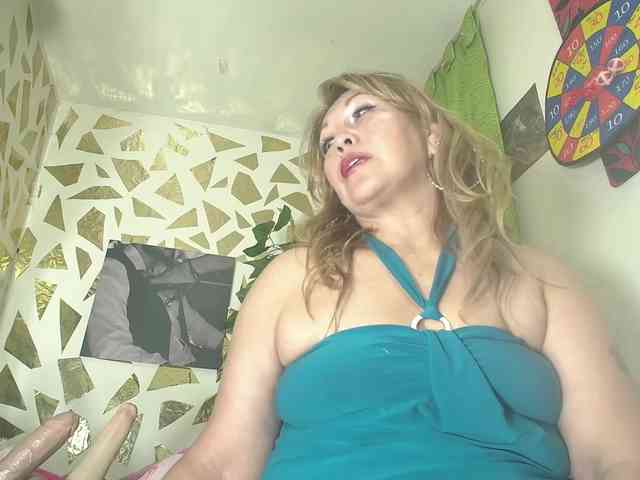 Kazsandra webcam