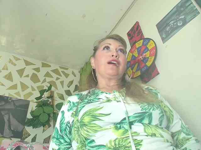 Kazsandra Live Webcam on BongaCams