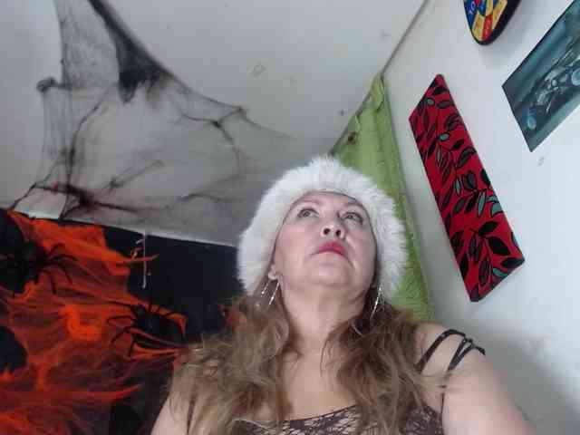 Kazsandra webcam