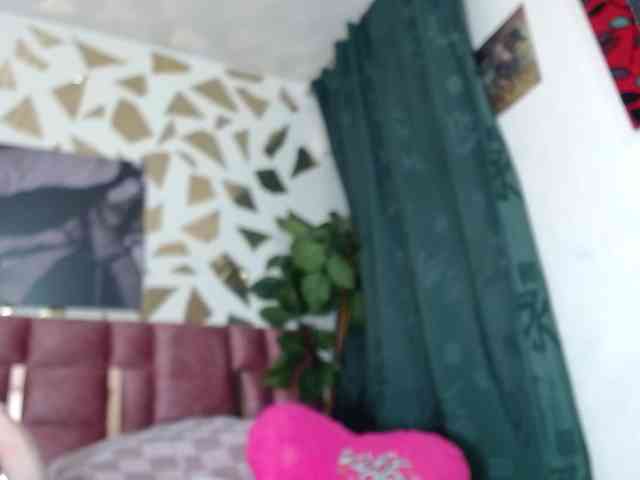 Kazsandra webcam