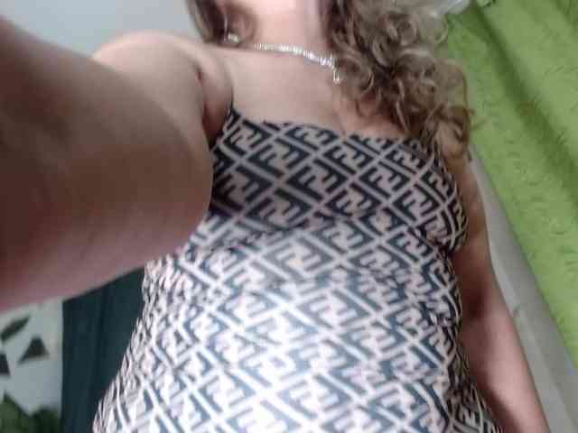 Kazsandra webcam