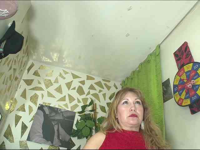 amateur nude online Kazsandra