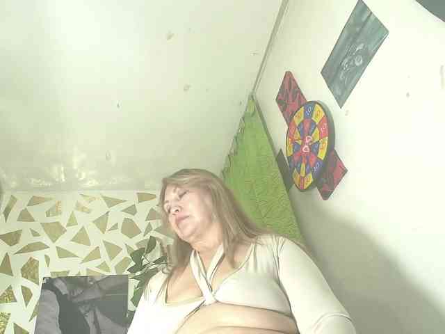 Kazsandra webcam