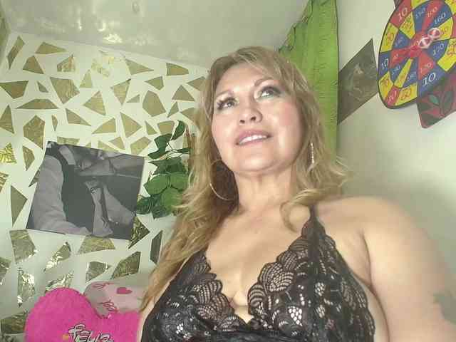 Kazsandra webcam