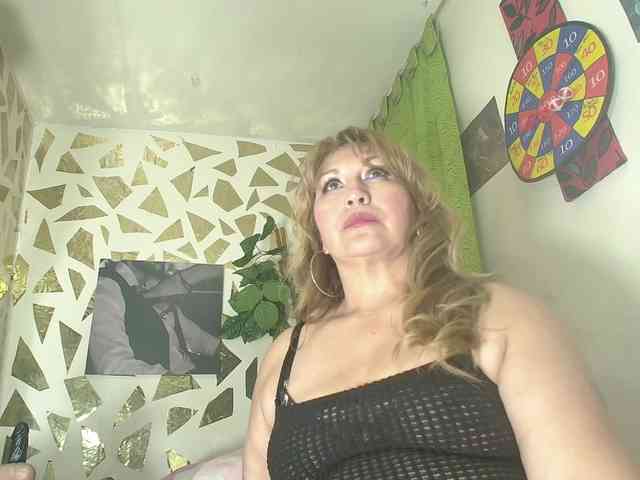 Kazsandra webcam