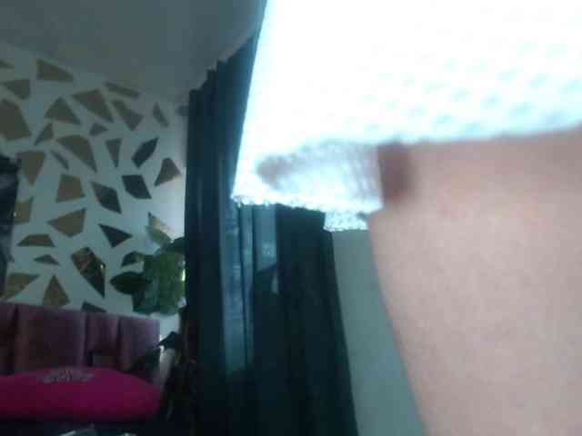 Kazsandra webcam