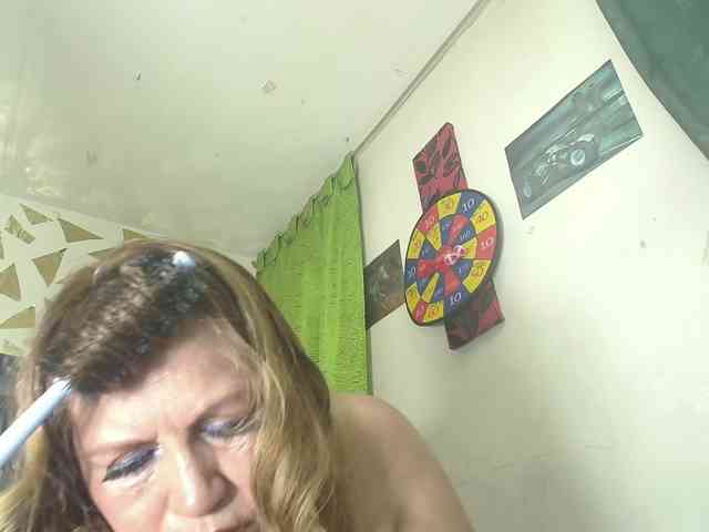 Kazsandra webcam