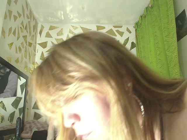 Kazsandra webcam