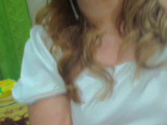 Kazsandra webcam